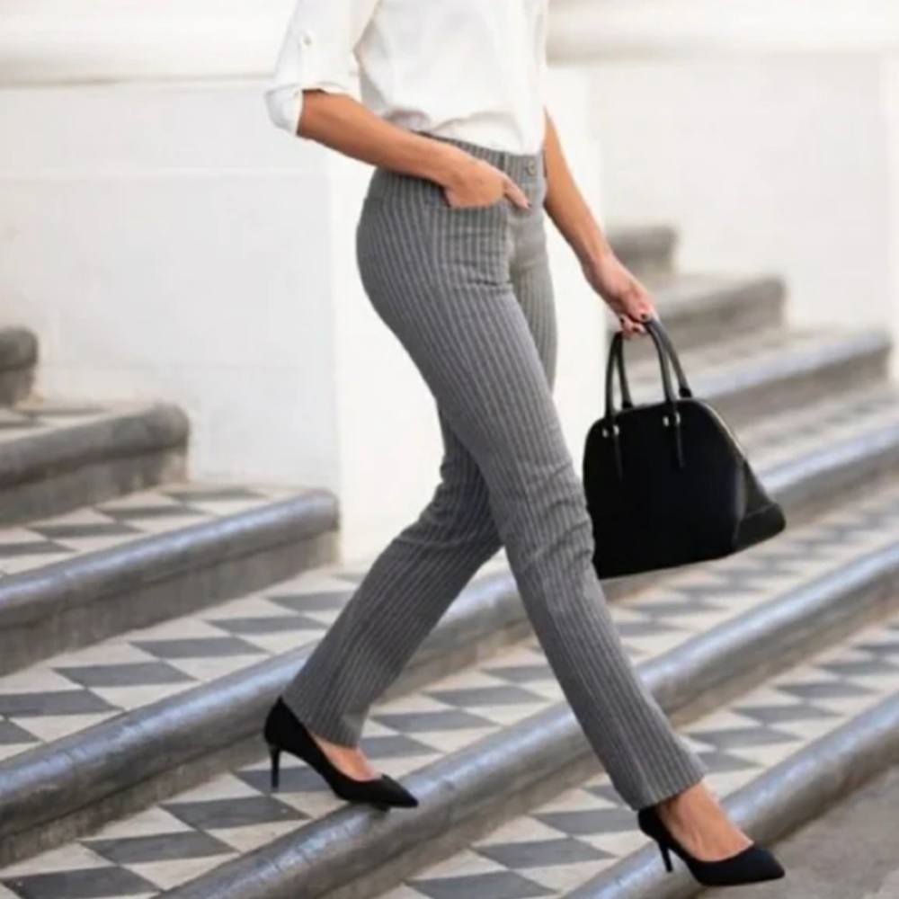 NWT Betabrand Silver Gray Pinstripe Dress Pant Yoga Pants- size M